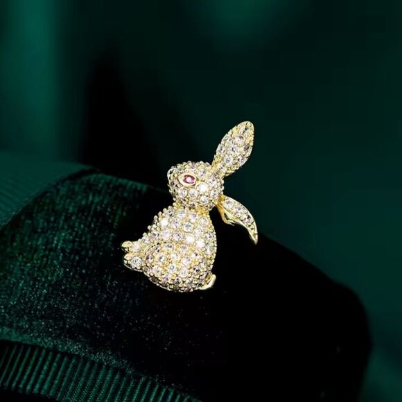 Brand New Gold Tone Rabbit Rhinestone Brooch Pin - Picture 3 of 6